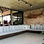 Casa com piscina aquecida, cozinheira, 30m do mar