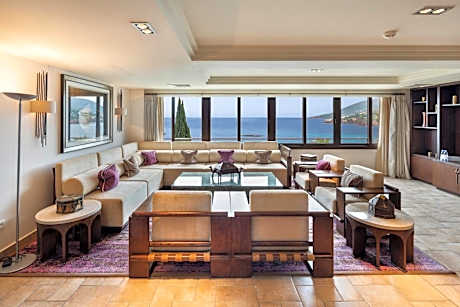 Miramar Suite