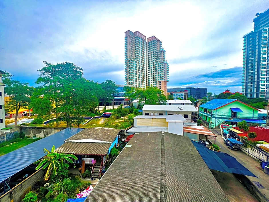 Aree House Poshtel