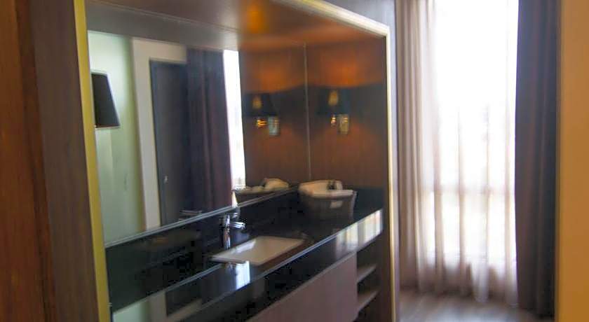 Goldenbay Hotel Bintulu