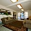 Cloverdale Wine Country Inn & Suites