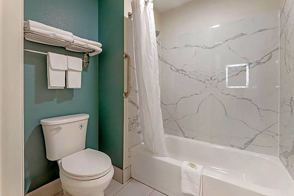 Sleep Inn & Suites Wisconsin Dells - Lake Delton