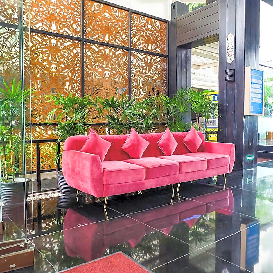 Golden Tulip Balikpapan Hotel & Suites