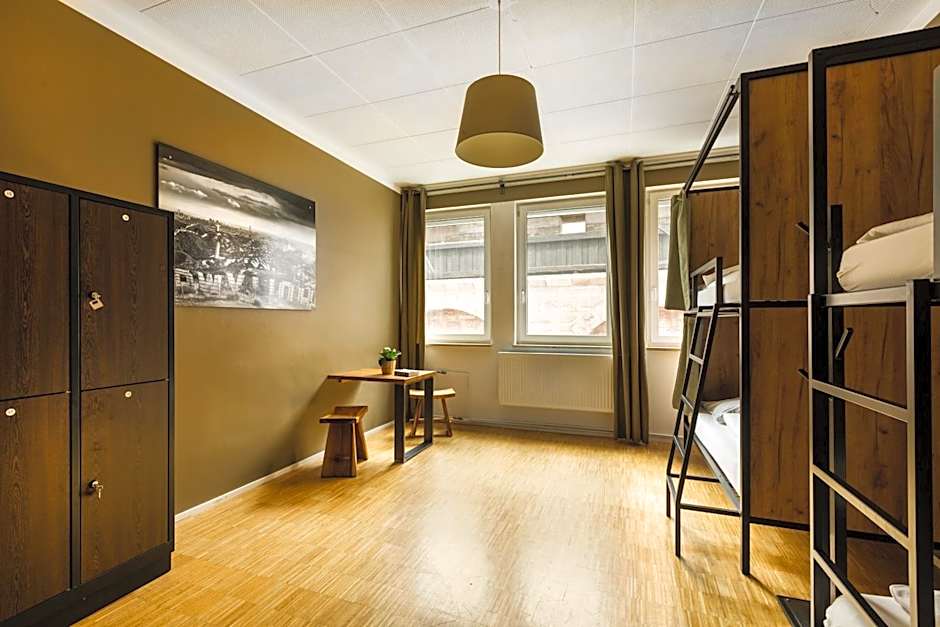 Five Reasons Hostel & Hotel