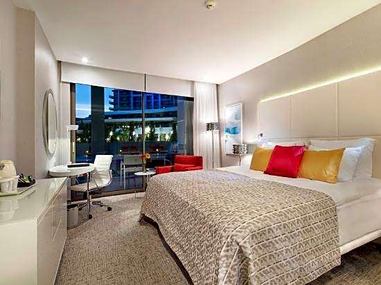 The Sense Deluxe Hotel