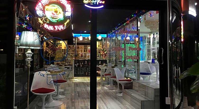 Top High Airport Link Hotel