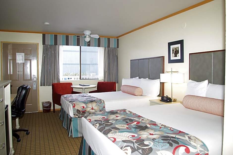 River House Inn, a Baymont by Wyndham