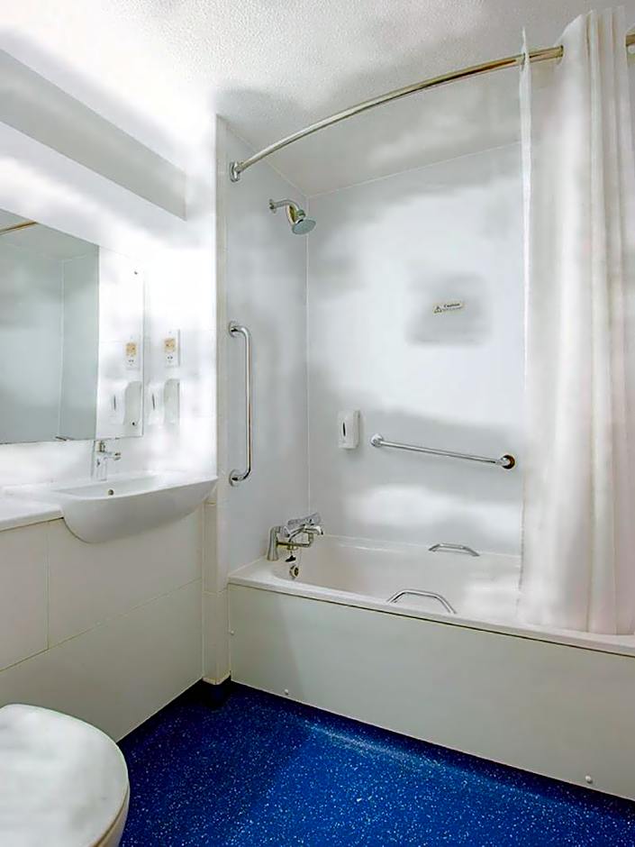 Travelodge Manchester Birch M62 Eastbound