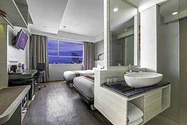 Royal Bay Hotel Makassar