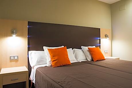 Double or Twin Room with Extra Bed