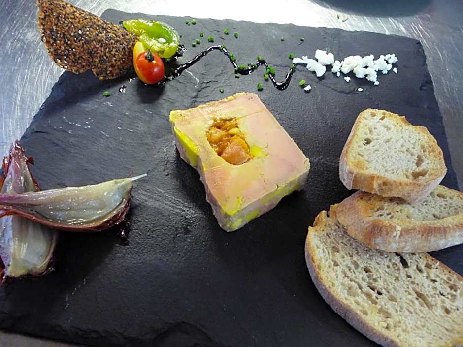 Hotel Restaurant Planes