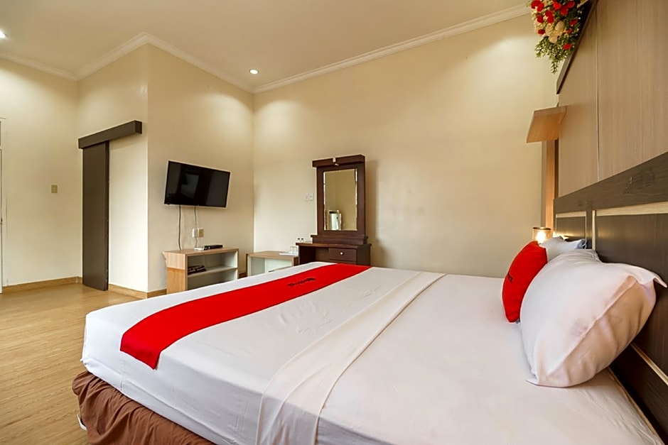 RedDoorz Plus @ Hotel Sempurna Watervang Lubuk Linggau