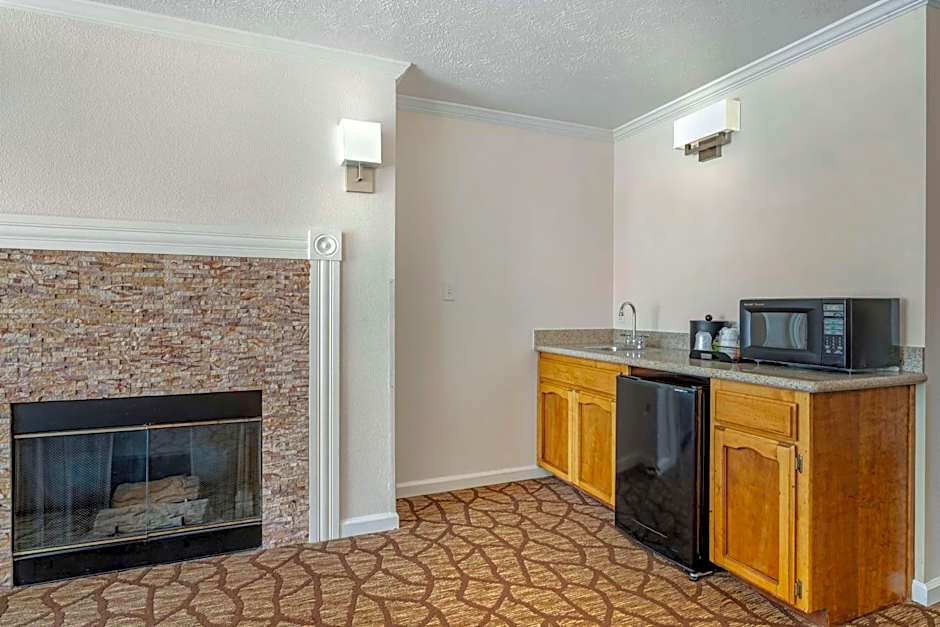 Best Western Salinas Monterey Hotel