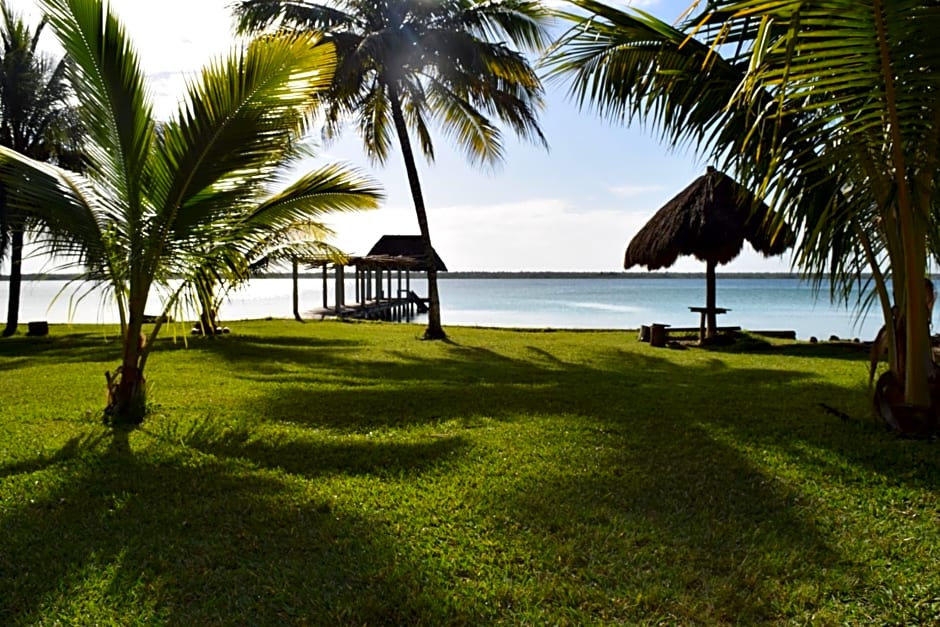 Cayuco Maya