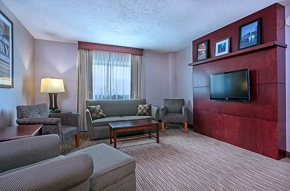 Holiday Inn University Plaza-Bowling Green By IHG