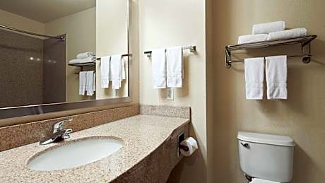 King Suite with Sofa - Non-Smoking