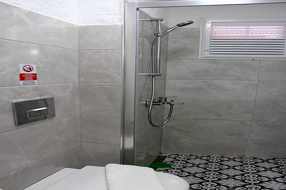 BADEMİÇİ OTEL