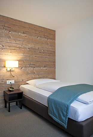 Single Room with French Bed