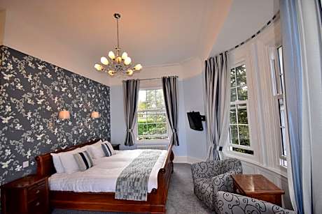 Refurbished Signature