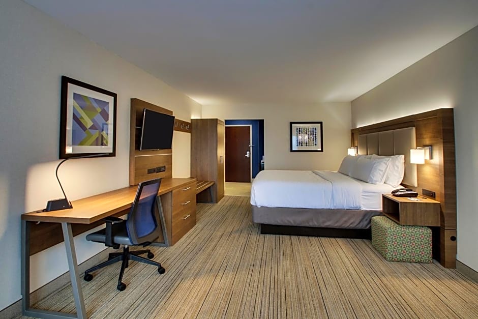Holiday Inn Express & Suites Mt Sterling North, an IHG Hotel