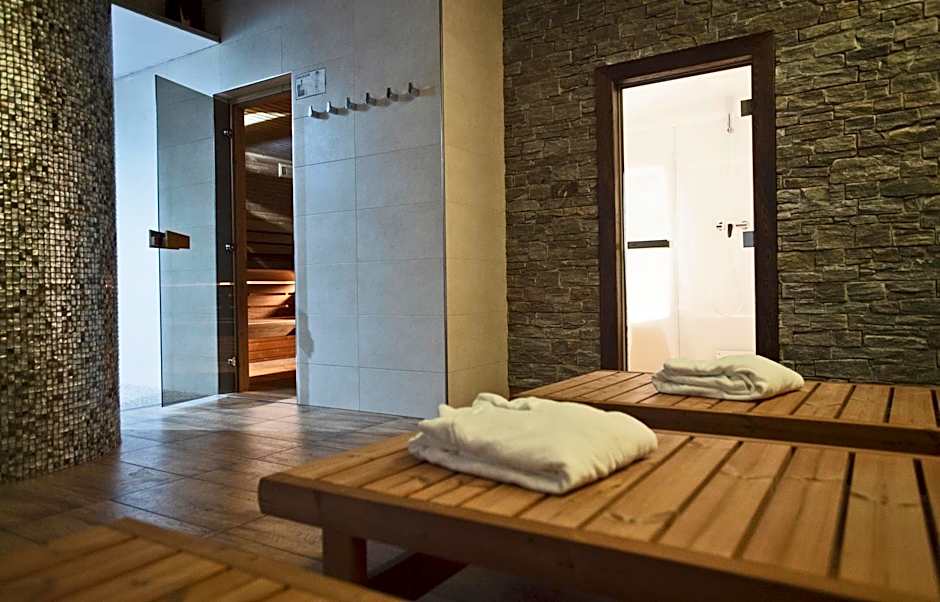 Hotel Tetřeví Boudy