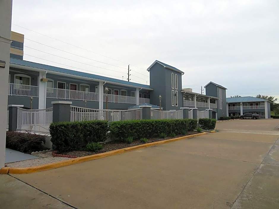 Motel 6 Houston, TX - I-10 West