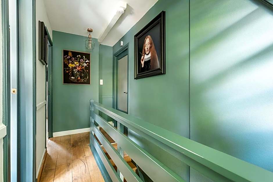 Canal Wow Suites Amsterdam – Amsterdam, NY