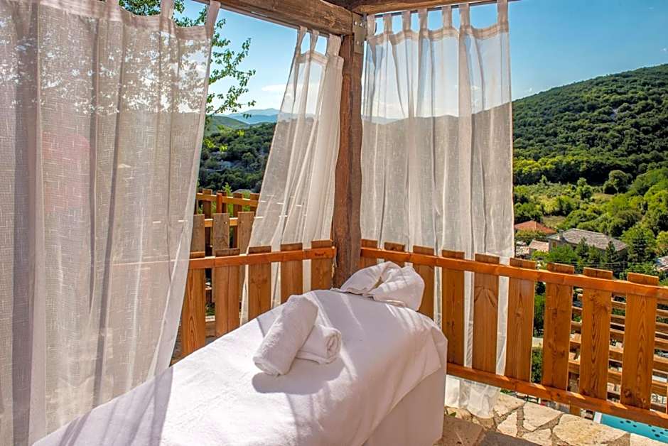 Pirrion Wellness Boutique Hotel