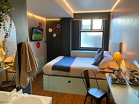 Standard Double Suite