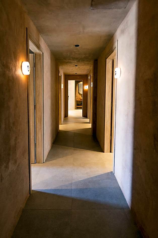 Medusa Luxury Suites