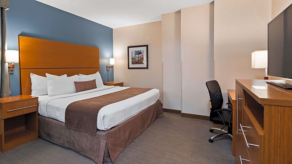 Best Western Plus Philadelphia Convention Center Hotel