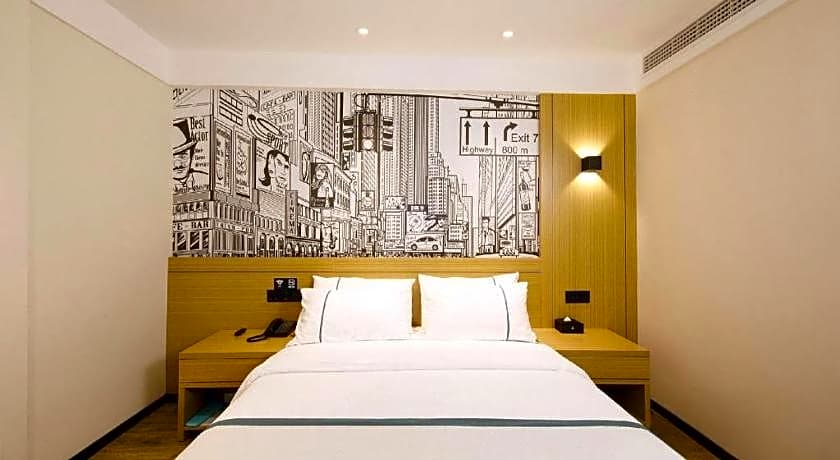 City Comfort Inn Wuhan Yangtze River Bridge Yellow Crane Tower