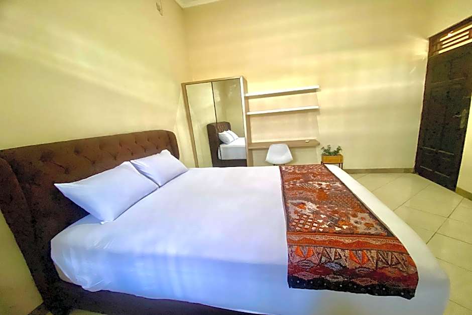 OYO 93838 Delia Inn Syariah