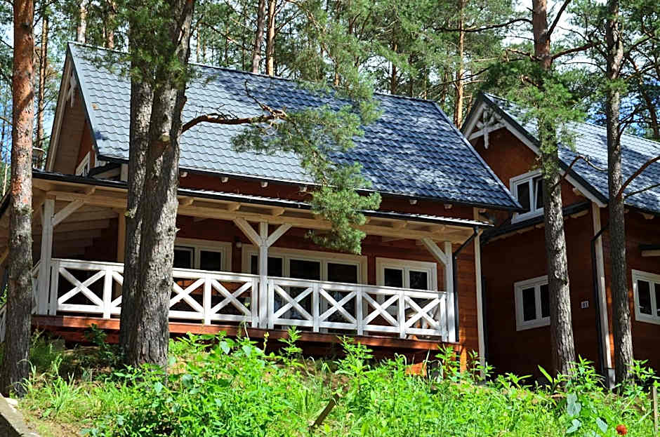 Domki Kaszuby - jezioro las i zoo w Szarlocie