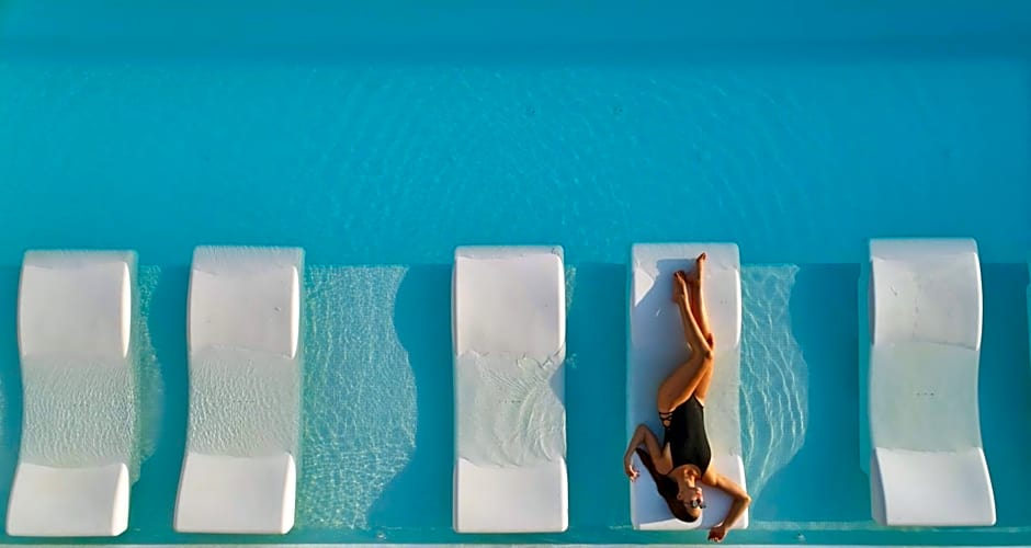 Canaves Oia Suites - Small Luxury Hotels of the World
