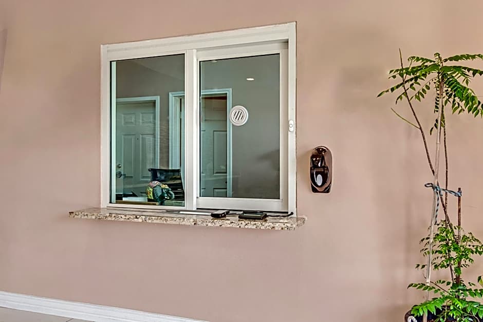 Americas Best Value Inn Houston at FM 529