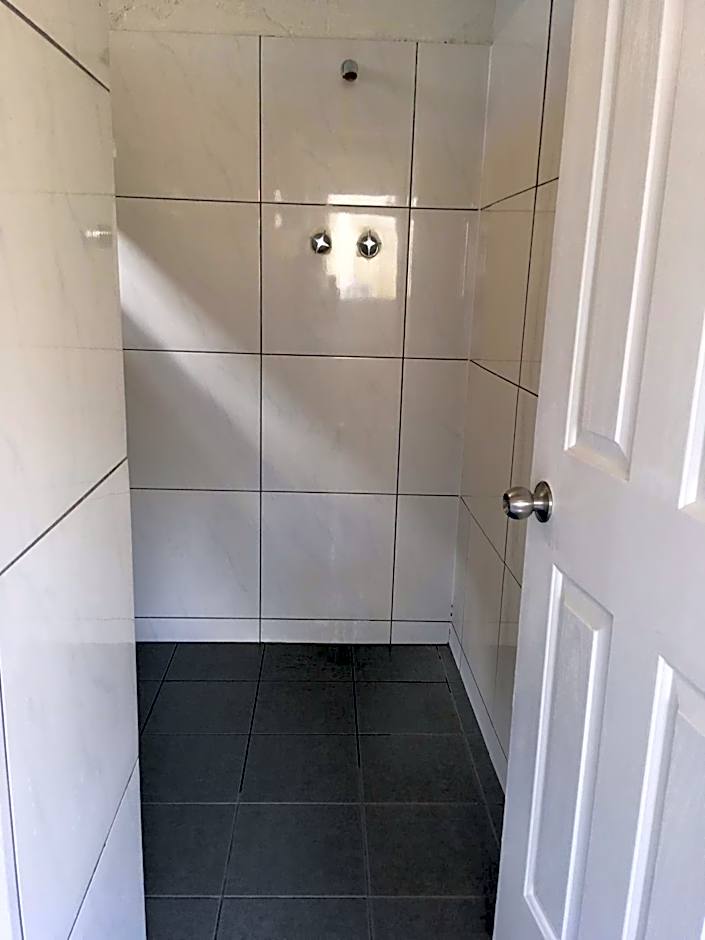 Shingo's Backpackers