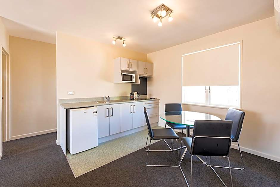 Suncourt Hotel & Conference Centre