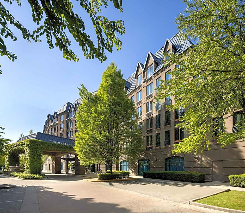 DoubleTree by Hilton North Vancouver