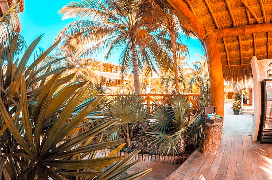 Ensueño Holbox & Beach Club