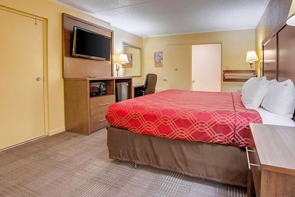 Econo Lodge Lenoir City