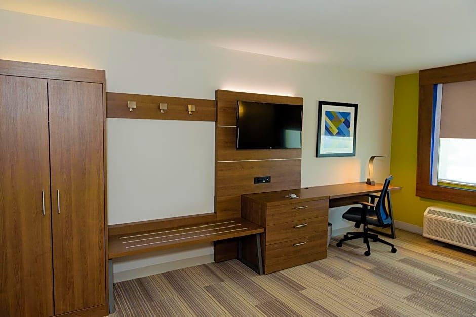 Holiday Inn Express & Suites McKinney - Frisco East, an IHG Hotel