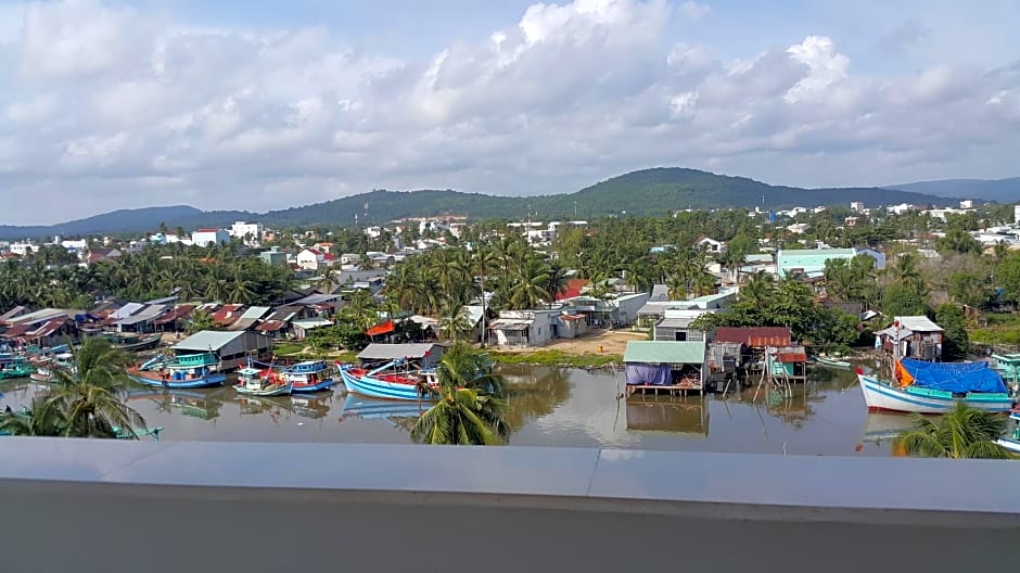 Blue Sky Phu Quoc Hotel