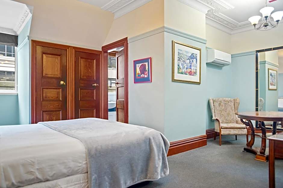 Wellesley Boutique Hotel