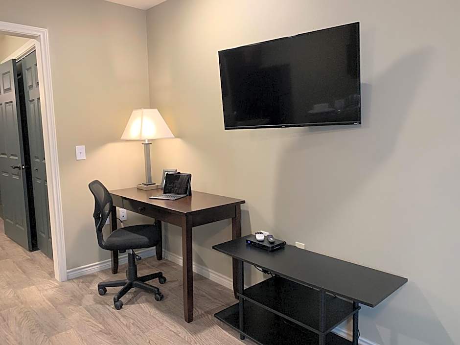 Eagle's Den Suites Andrews a Travelodge by Wyndham