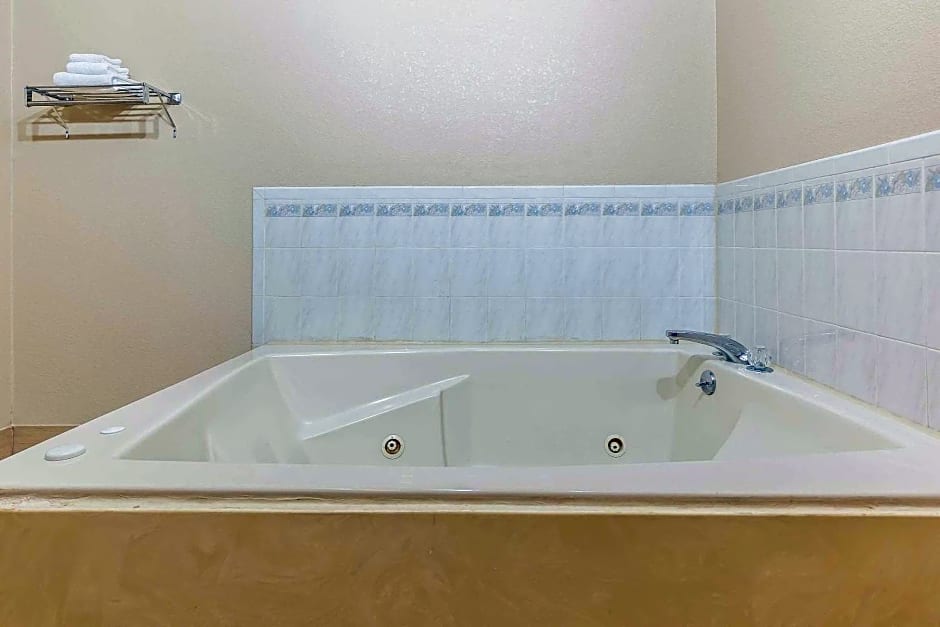 Quality Inn Mount Vernon, IL
