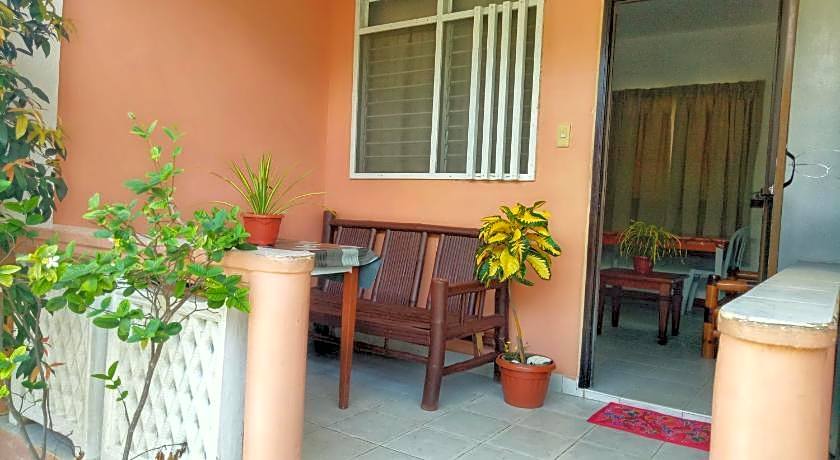 WHITE BEACH GUEST HOUSE