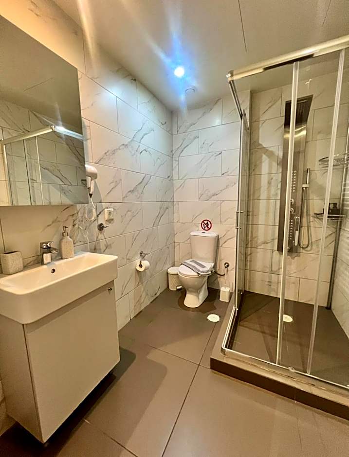 Athenian Retreat Penthouses