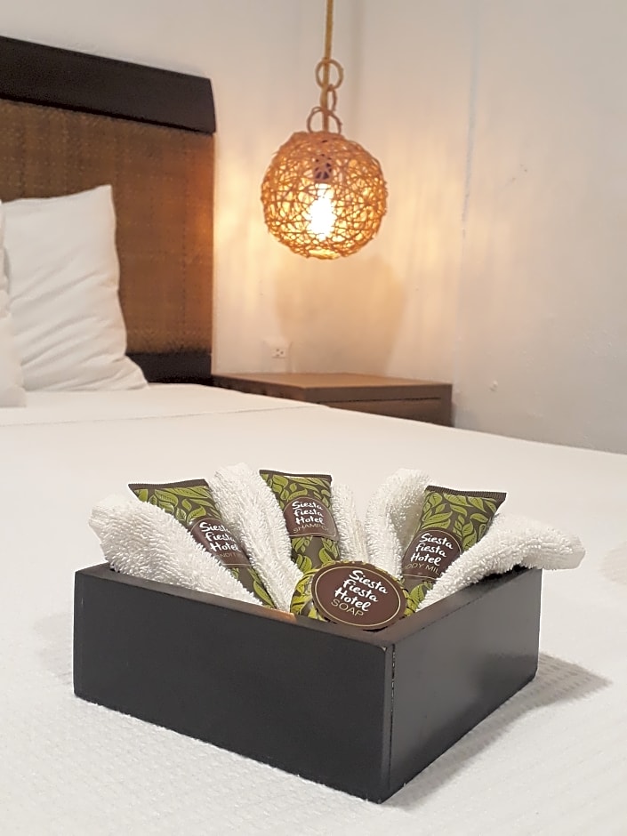 Siesta Fiesta Hotel - 5th Avenue- Adults Only