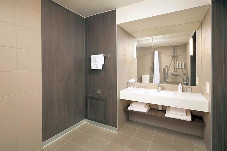 Moxy Glasgow Merchant City